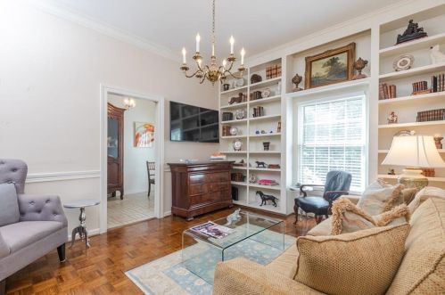 31 Mooregate Sq, Atlanta GA  30327-1539 exterior