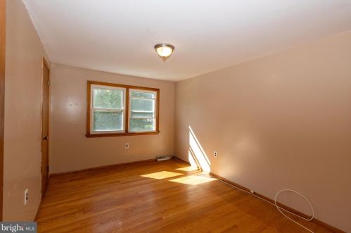 426 Holiday Dr, Aberdeen MD  21001-1813 exterior