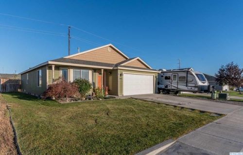 4403 Clydesdale Ln, Pasco, WA 99301-6713