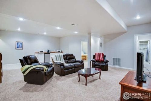 5706 White Willow Dr, Fort Collins CO  80528-6316 exterior