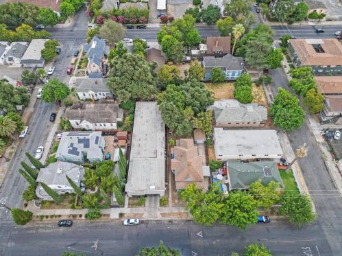 1122 Commerce St, Stockton, CA 95206-1233
