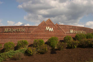 711 Majestic Mountains Blvd, Walland, TN 37886-2092