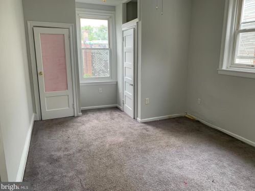 4922 10th St, Philadelphia PA  19141-3902 exterior