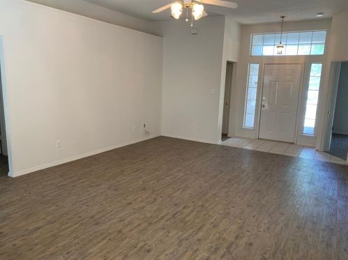 1142 Robin Cir, Midlothian TX  76065-6784 exterior