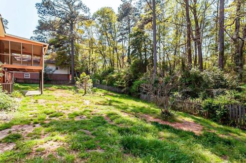 2528 Country Club Dr, Conyers GA  30013-4959 exterior