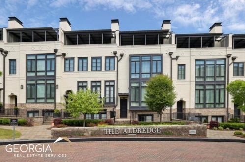 1074 Abington Ct, Atlanta GA  30319 exterior