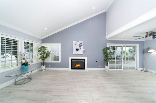 1332 Pembrooke Ln, Anaheim CA  92804-5434 exterior