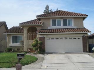 814 Alcosta Dr, Milpitas, CA 95035-4531