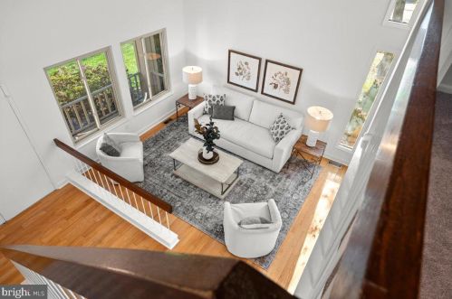 1001 Trinity Gate St, Herndon, VA 20170-3133