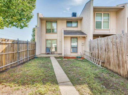 303 Vly Park Dr, Garland TX  75043-2955 exterior