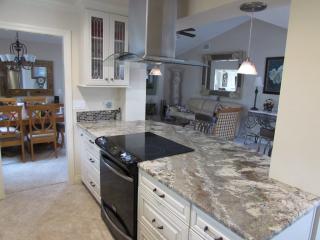 1449 Calle Redonda Ln, Escondido, CA 92026-1610