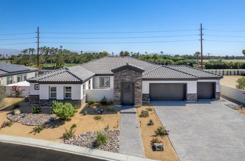 52400 Day Star Dr, La Quinta, CA 92253-8953