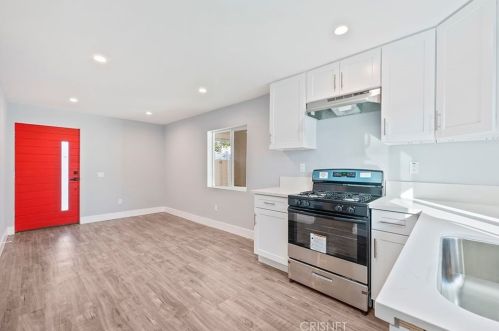 7960 Amestoy Ave, Van Nuys CA  91406-1603 exterior