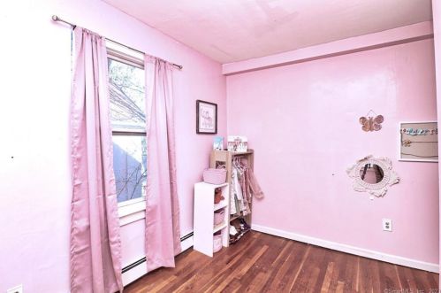 68 Washington Ave, Torrington CT  06790-5166 exterior