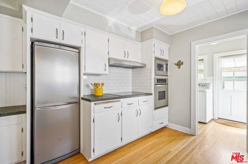 1109 Cedar St, Glendale CA  91207-1728 exterior