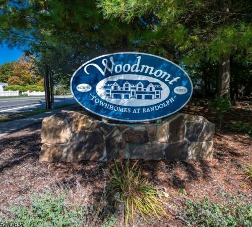 17 Ridgewood Dr, Dover, NJ 07869-3750