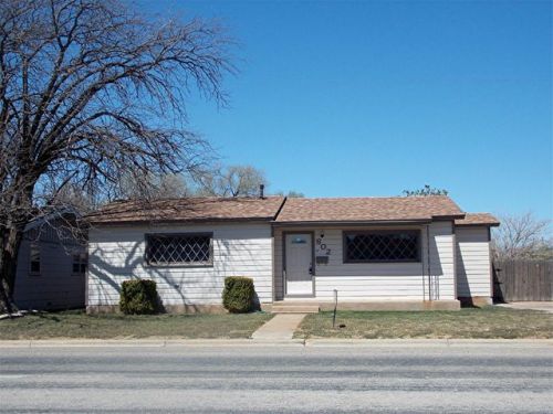 602 1st St, Abernathy, TX 79311-4006
