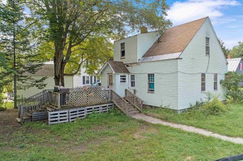 4 Martha St, Unity, NH 03743-2947