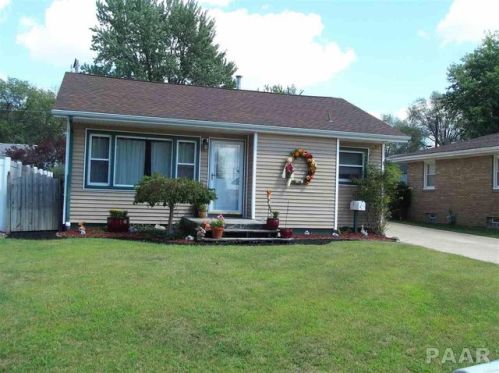 1518 Mechanic St, Pekin, IL 61554-5529
