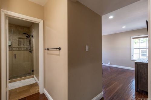 1411 Cleveland Rd, Glendale CA  91202-1414 exterior