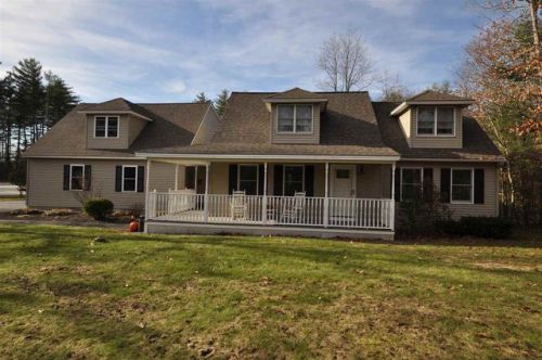 4 Josef Dr, Weare, NH 03281-5918
