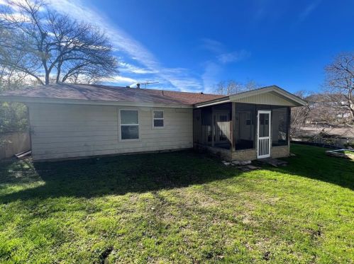 2404 Arpdale St, Austin TX  78704-3819 exterior
