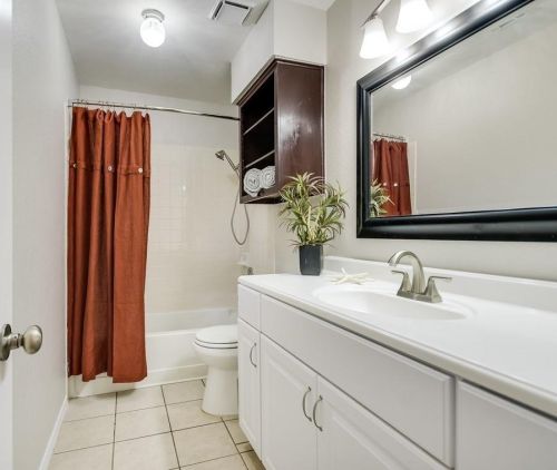 8114 Cache Dr, Austin TX  78749-3824 exterior