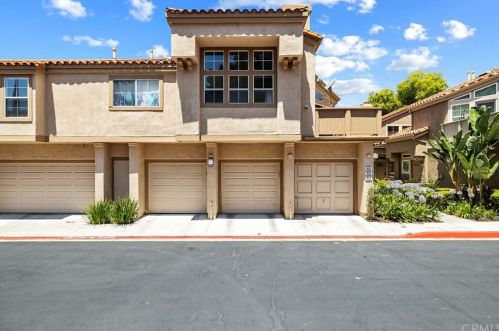62 Magellan Aisle, Irvine, CA 92620-5718
