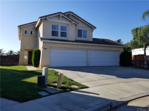 21853 Poinsettia Ln, Wildomar, CA 92595-7999