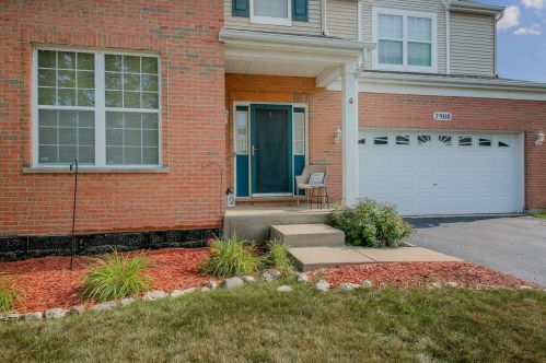 7908 Cavalier Dr, Joliet, IL 60431-4015