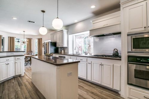 1713 Coyote Rdg, Carrollton TX 75010-3248 exterior