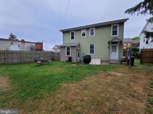 317 State St, Ephrata PA  17522-2236 exterior