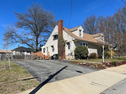 32 Luke St, Providence, RI 02904-1321