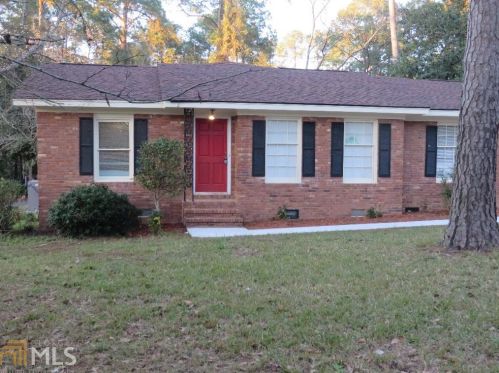1302 Gornto Rd, Valdosta, GA 31602-1206
