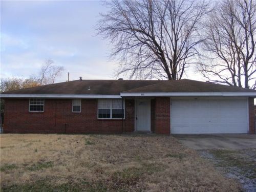 849 Midway Ave, Decatur, AR 72722-9791