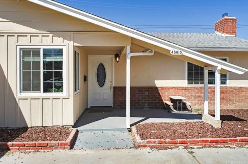 45015 18th St, Lancaster, CA 93534-2017