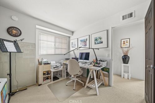 36 Del Perlatto, Irvine CA  92614-5360 exterior