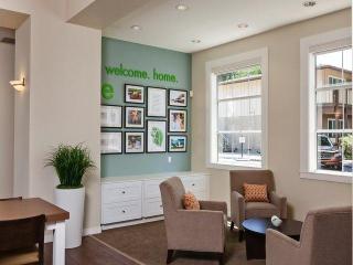 151 Calderon Ave, Mountain View CA  94041-1459 exterior