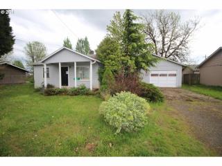 3641 E St, Springfield, OR 97478-5637