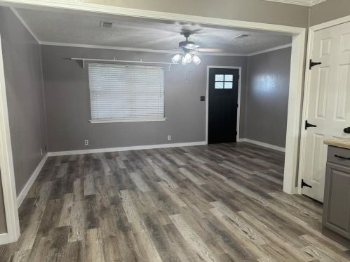 308 11th St, Morgans Point TX  77571-3114 exterior