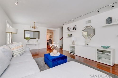 4307 Meadow Spring Way, Oceanside CA  92057-6536 exterior