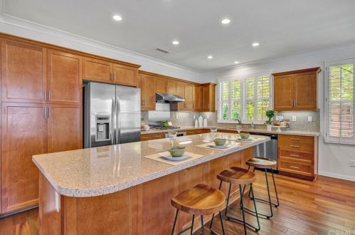 328 Bronze, Irvine CA  92618-1510 exterior