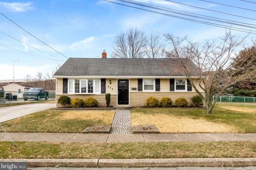 472 Flanders Rd, Gloucester, NJ 08031-3021
