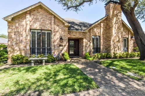 5915 Encore Dr, Dallas TX  75240-4759 exterior