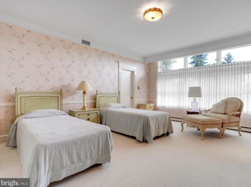 1407 Mahantongo St, Primrose PA 17901-3307 exterior