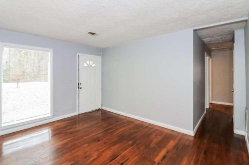 491 Bolton Rd, Atlanta GA  30331-3522 exterior
