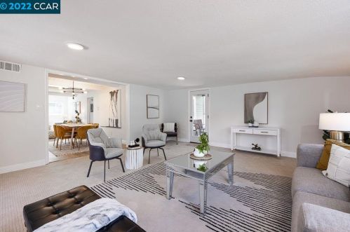 18387 Crest Ave, Hayward CA  94546-2723 exterior