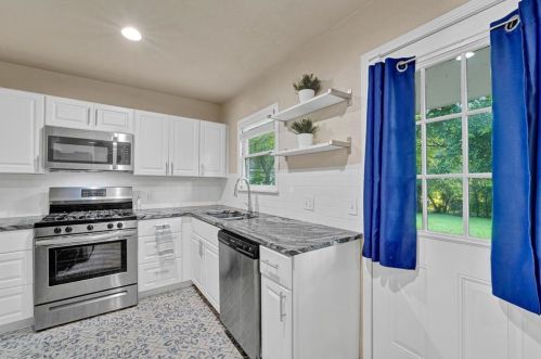 128 Westfork Dr, Fort Worth TX  76114-4333 exterior