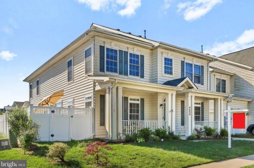 9890 Earls Ferry Cir, Bristow, VA 20136-2686