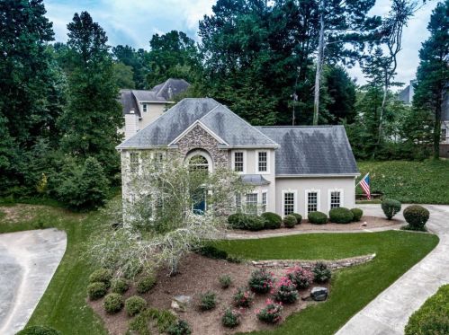 1423 Briarcliff Dr, Holly Springs, GA 30189-6846